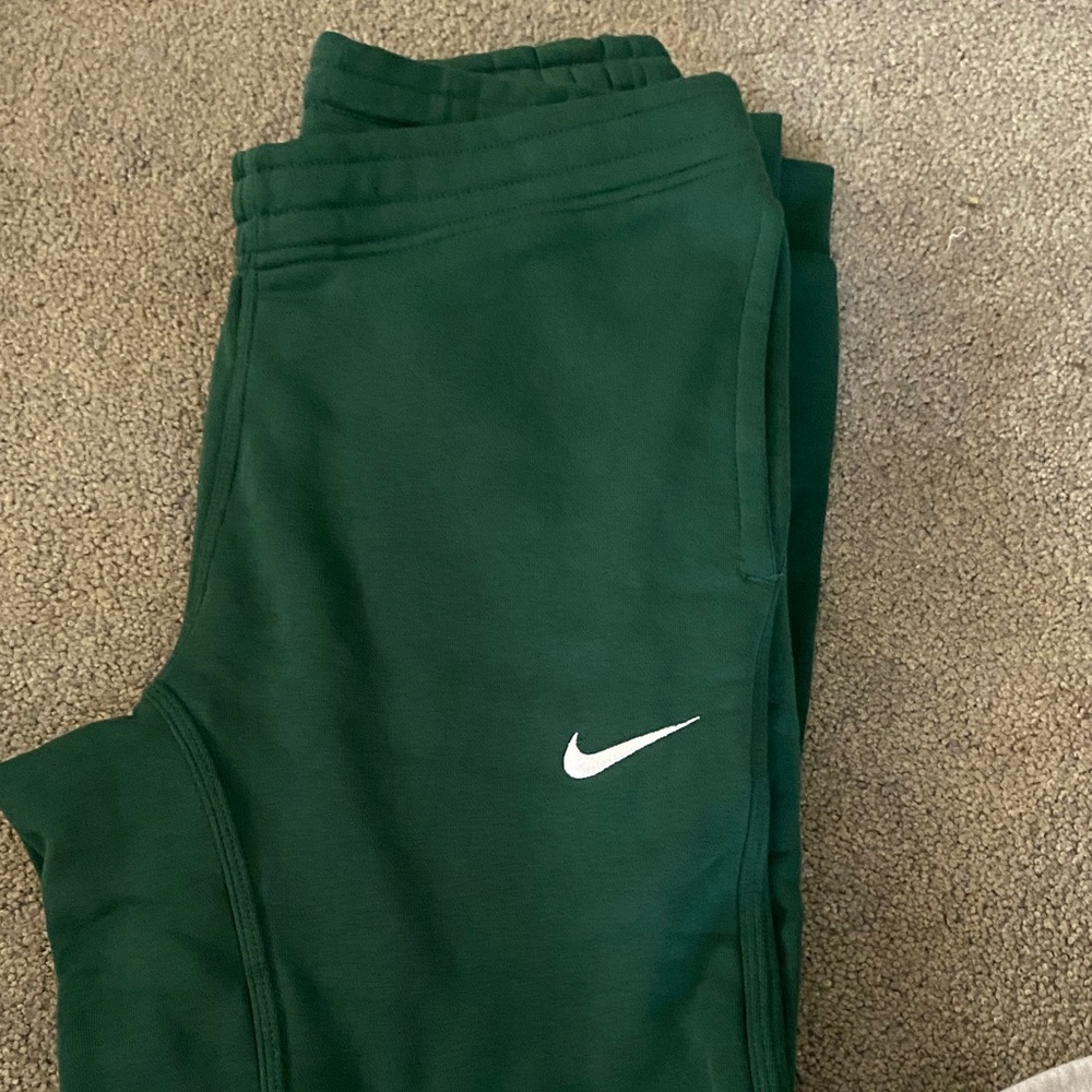 BRAND NEW Nike Dark Green Sweatpants